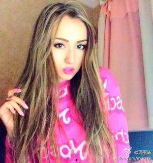 新疆美女个人生活照,新疆美女的美丽瞬间